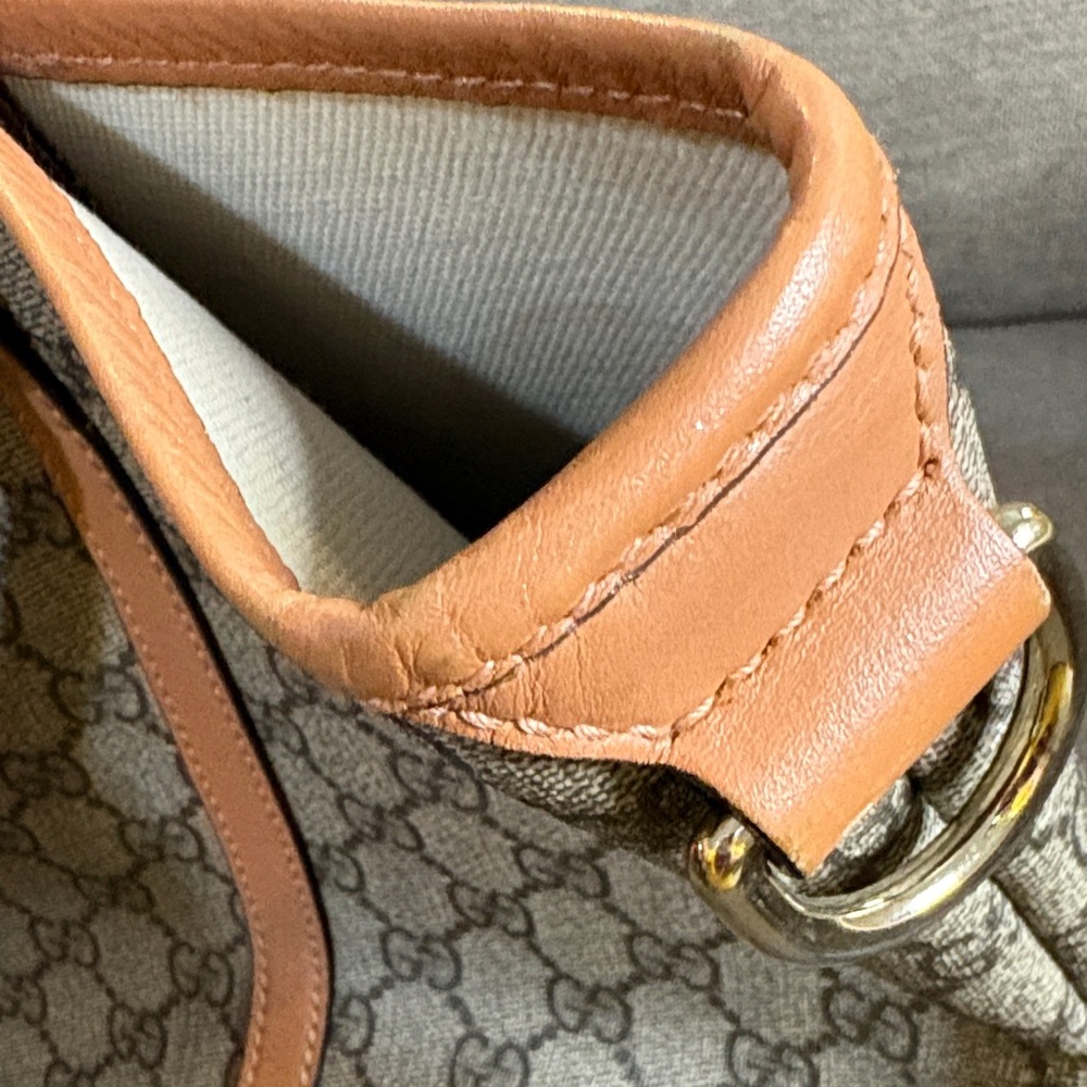 Authentic Gucci Joy GG Supreme Canvas Tote - Picture 17 of 17